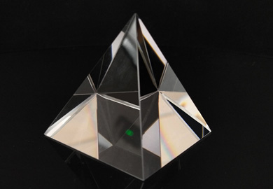 Pyramid Optical/Tetrahedral Prism