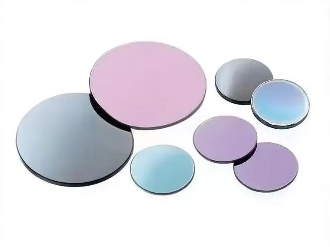 characteristics-and-specific-applications-of-silicon-germanium-and-sulfur-based-glass-mirrors-2.jpg